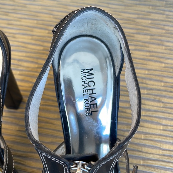 Michael Kors platform heels - Picture 5 of 6